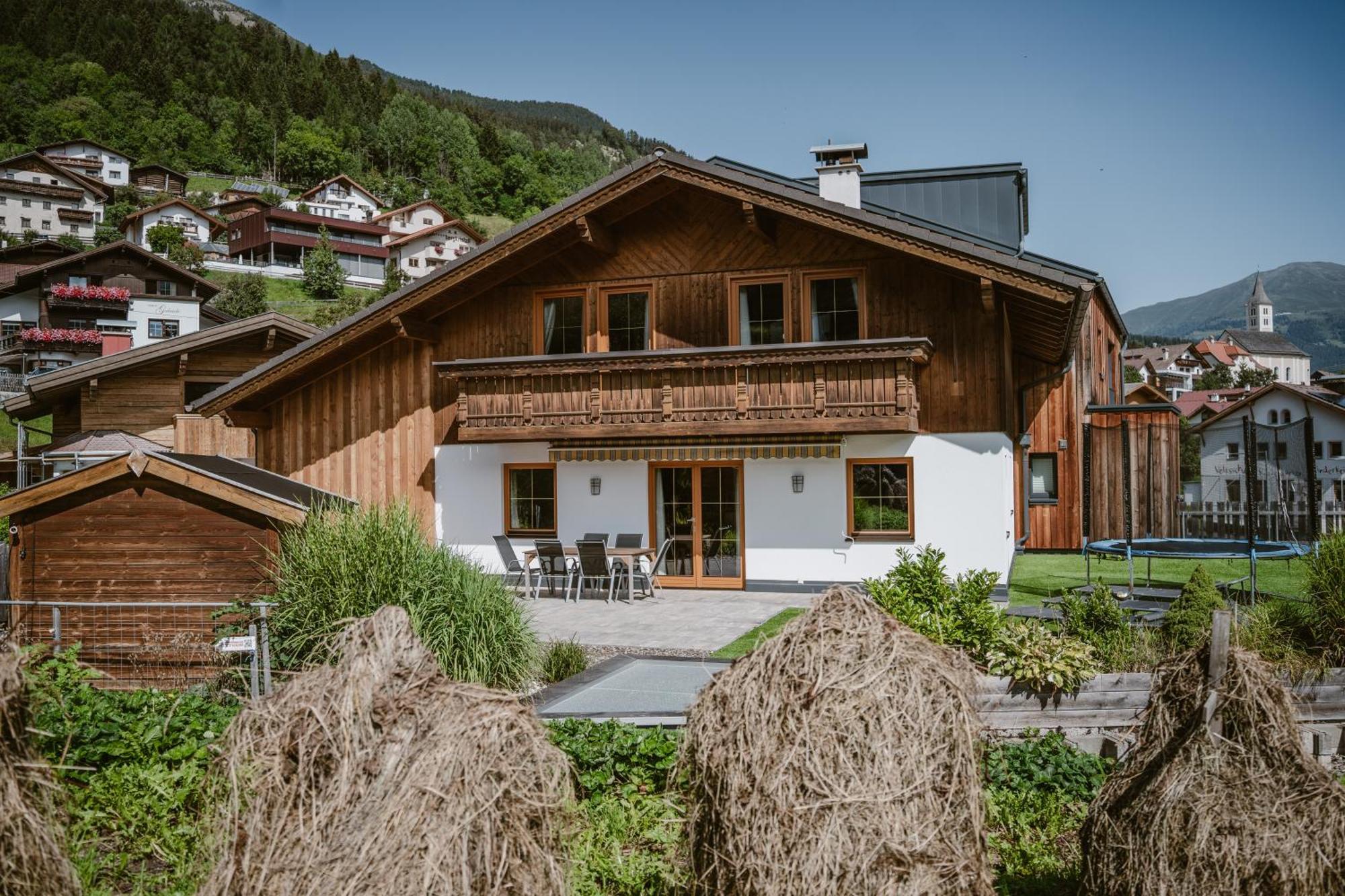 Alpenzeit Villa Ladis Bagian luar foto