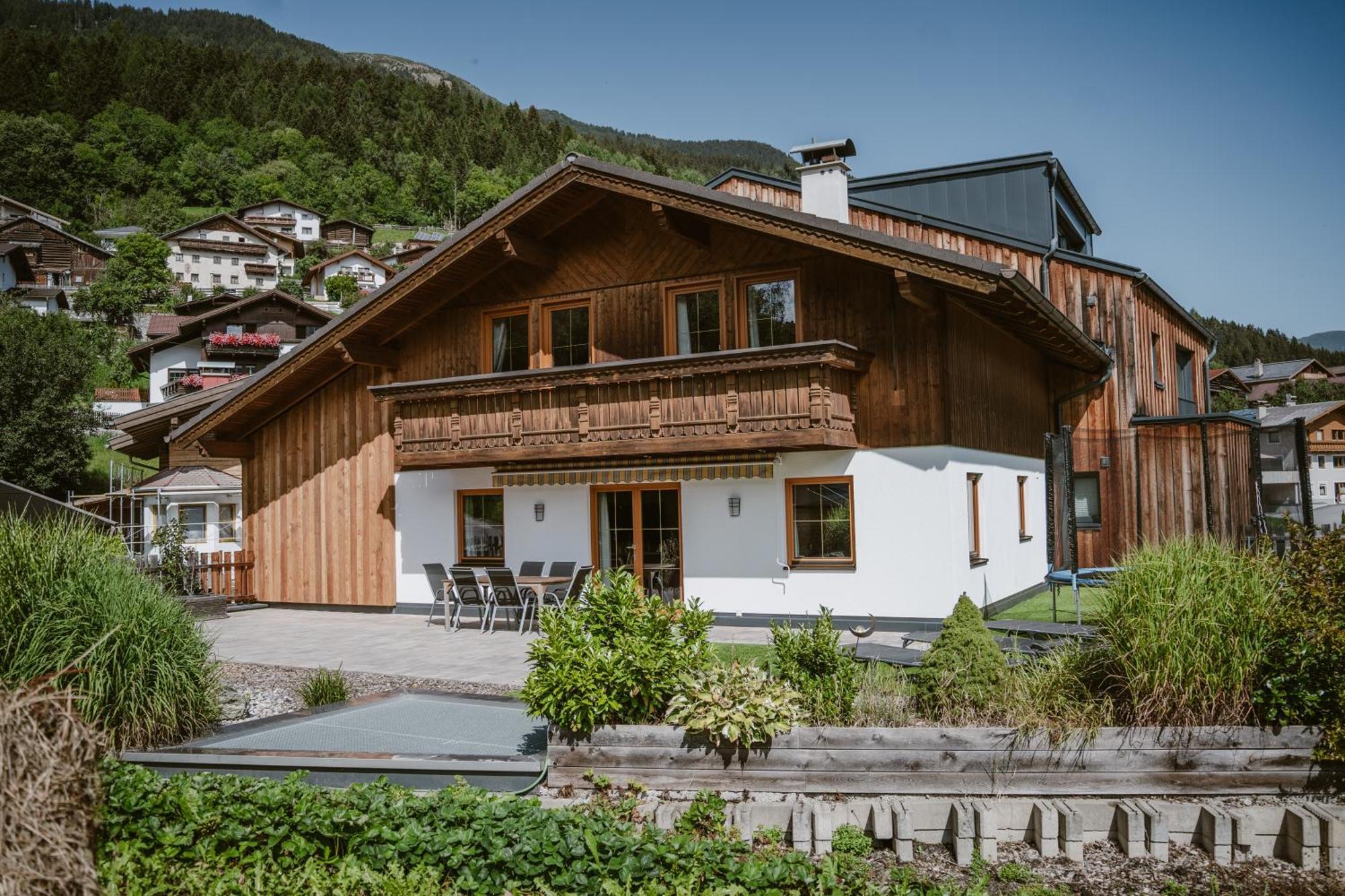 Alpenzeit Villa Ladis Bagian luar foto