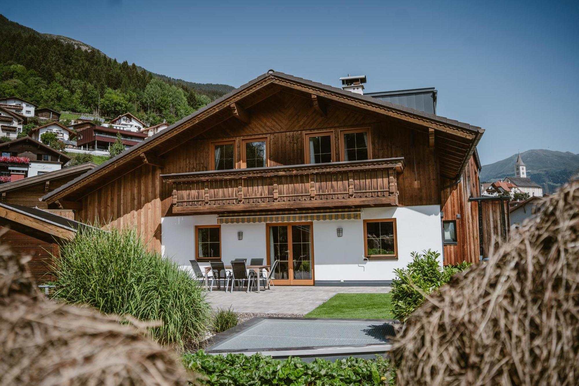 Alpenzeit Villa Ladis Bagian luar foto
